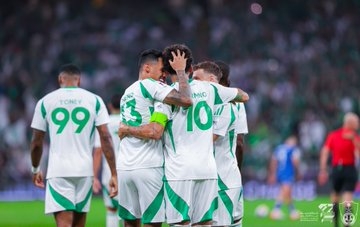الأهلي يتقدم على الهلال 1/2 في نصف نهائي نخبة آسيا