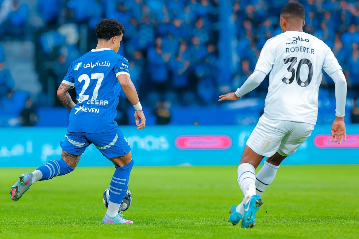 تعادل الهلال والشباب في ديربي الرياض