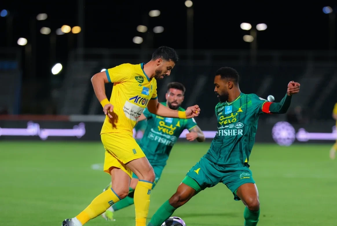 الخليج يتغلب على العروبة بثنائية
