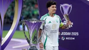 فيرمينو يقترب من العودة إلى الدوري البرازيلي