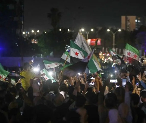 برنية: رفع العقوبات يمهد لفك الحصار.. واشنطن تدعم سوريا لإنهاء «العزلة»