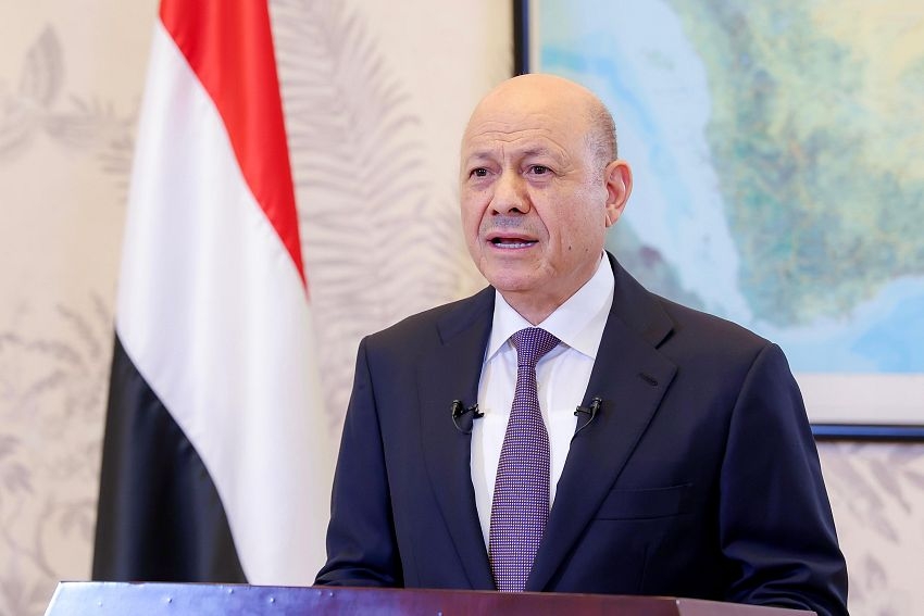 الرئيس العليمي يدعو في خطاب للشعب الى استلهام قيم الوحدة في مواجهة التهديد الارهابي الحوثي المحدق بالجميع