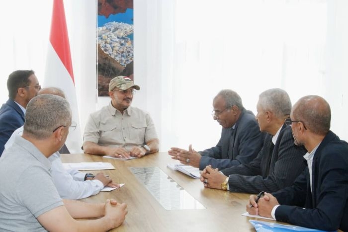 ناقش تطوير مدينة الخوخة.. طارق صالح يترأس اجتماعًا مشتركًا من هيئة الأراضي ومحافظة الحديده