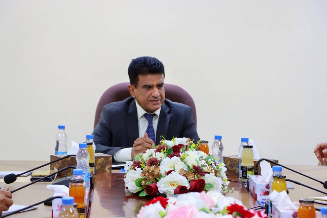 توجيهات وزير النفط بزيادة تموين كهرباء عدن بالنفط الخام إلى 12 مقطورة يوميًا
