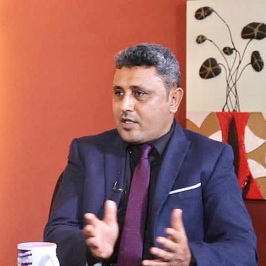 اليافعي يصف الوضع في #عدن بـ 'الفشل الذريع' ويتهم السلطة بالتسبب في معاناة المواطنين..!