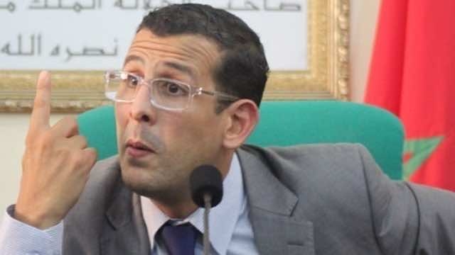 لخصم أمام قاضي التحقيق بفاس قبل يوم من حسم الغرفة الجنحية في استئناف تسريحه