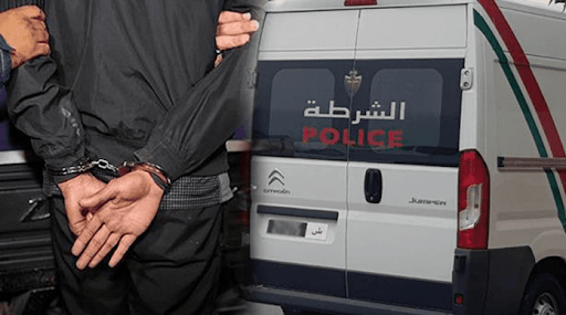 أمن مكناس يعتقل 20 مراهقا على خلفية مقتل طالب جامعي أصيب بحجرة طائشة