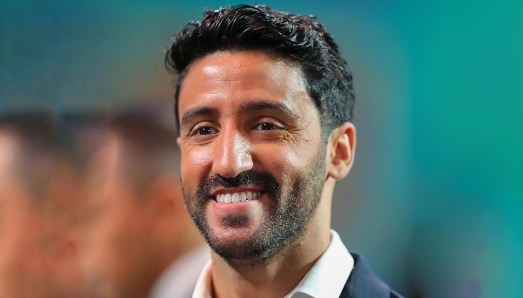 ممثلون مغاربة يدخلون منافسة تقديم برامج رمضان فمن يتصدر الشاشة؟