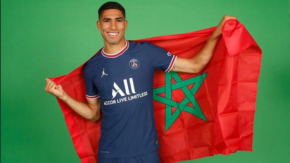 أسطورة البرازيل يرفع القبعة لحكيمي: "لاعب رائع بكل المقاييس"