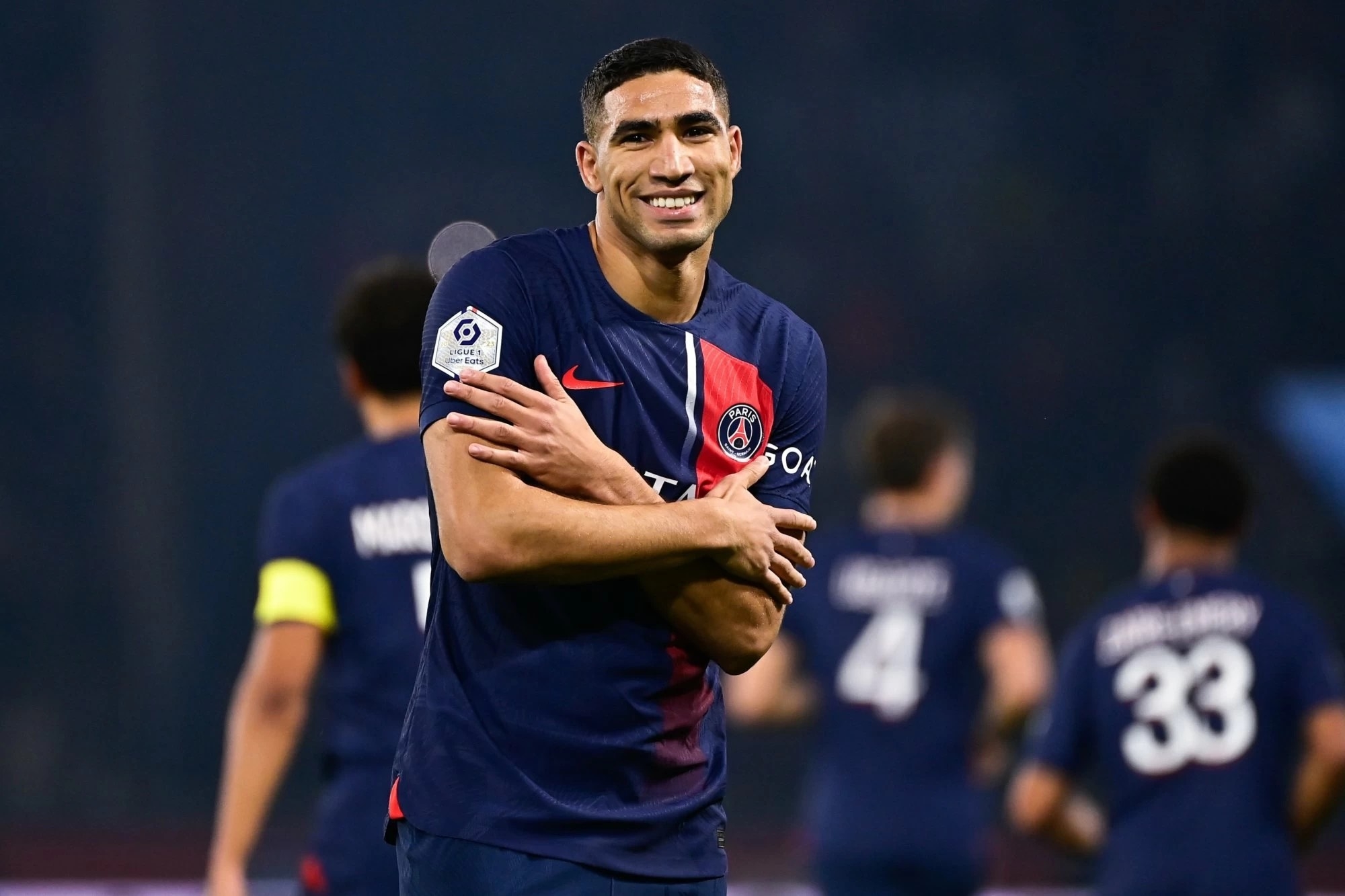 حكيمي أفضل لاعب إفريقي بالدوري الفرنسي