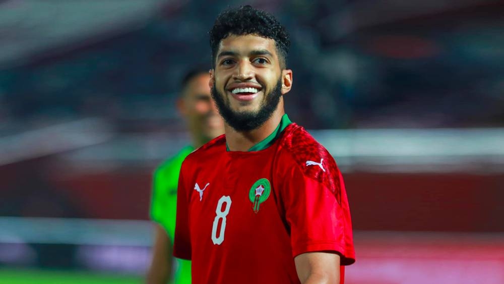 الصيباري يسطع في سماء الكرة الهولندية ويترشح لجائزة الأفضل