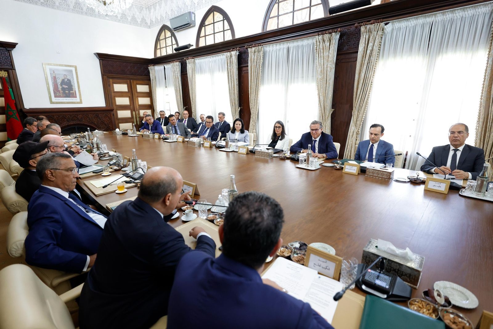 أخنوش يصطدم برفض النقابات لـ "الثالوث الملعون" لإصلاح أنظمة التقاعد
