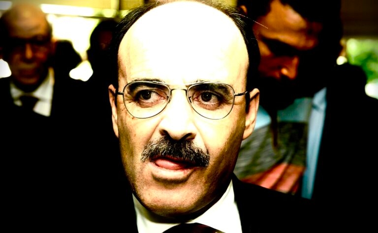 هذه تفاصيل مؤامرة ضد الوطن.. دبرت ليلا من قبل الباحثين عن العودة للأضواء