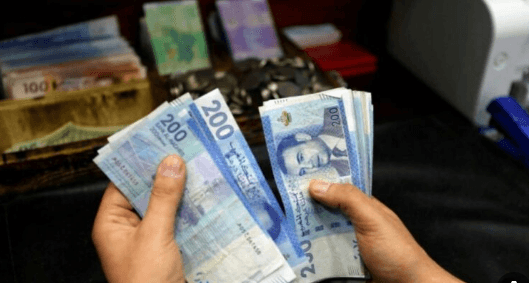 المغاربة يقترضون ازيد من 16 الف مليار سنويا لتغطية حاجياتهم اليومية