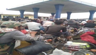 أزمة الوقود في مناطق سيطرة الحوثيين تعمّق معاناة المواطنين (تقرير خاص)