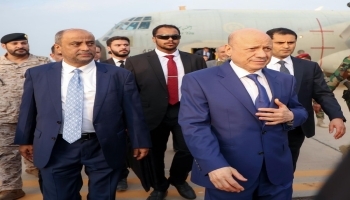 عودة العليمي وبن بريك.. اليمنيون يأملون انفراجة اقتصادية وسط وعود مستمرة (تقرير خاص)