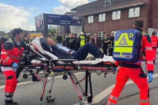 ألمانيا: إصابة 12 شخصاً في هجوم بسكين في محطة هامبورغ
