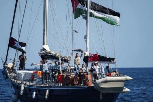 الاحتلال الصهيوني يعترض 'سفينة مادلين' ويعتقل ناشطيها