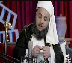 الفنان محمد الحاوري يدهش المشاهدين ويجسد شخصية الإمام يحيى حميد الدين في 'هرجلة'
