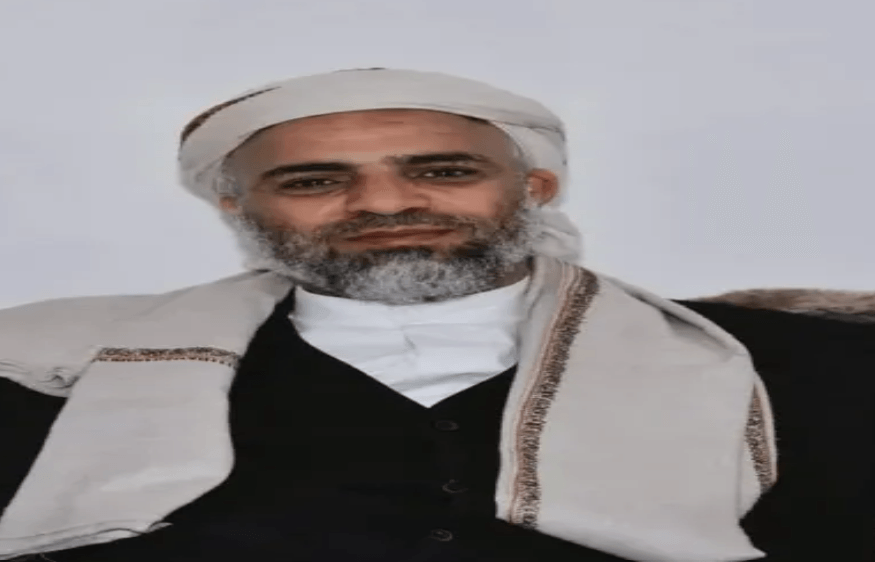 'ضربة موجعة : إصابةمفتي الحوثيين شرف الدين في قصف أمريكي وسط تكتم على حالته الصحية'