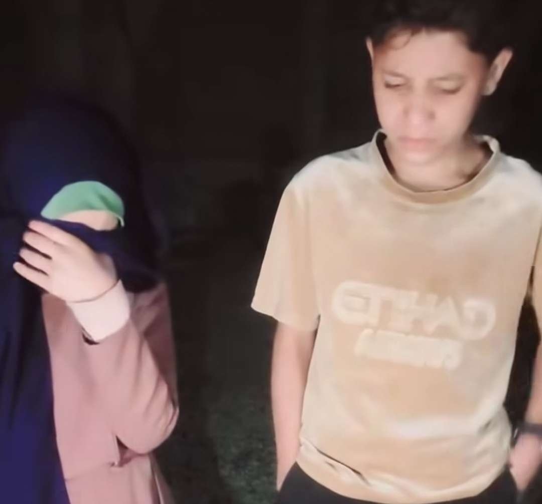 'قبل تنفيذ الاعدام .. أطفال الضالع يستنجدون لإنقاذ والدهم قبل لحظة الحسم'