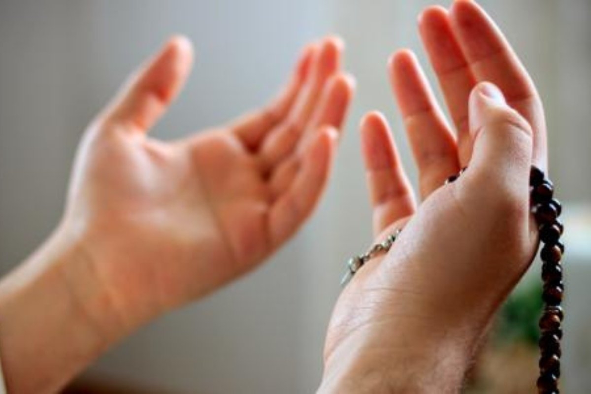 دعاء نبوي يزيل الهم والكرب.. ردده الآن واستشعر الفرج!