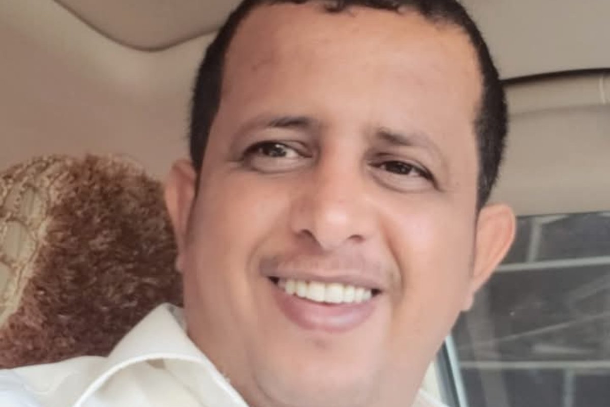 أول تعليق لفتحي بن لزرق حول إعادة افتتاح مطار صنعاء الدولي..شاهد ماقال