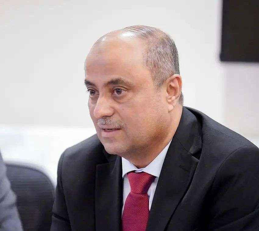 توجيهات طارئة من رئيس الوزراء بشأن أزمة كهرباء عدن.. قرارات مصيرية في الأفق