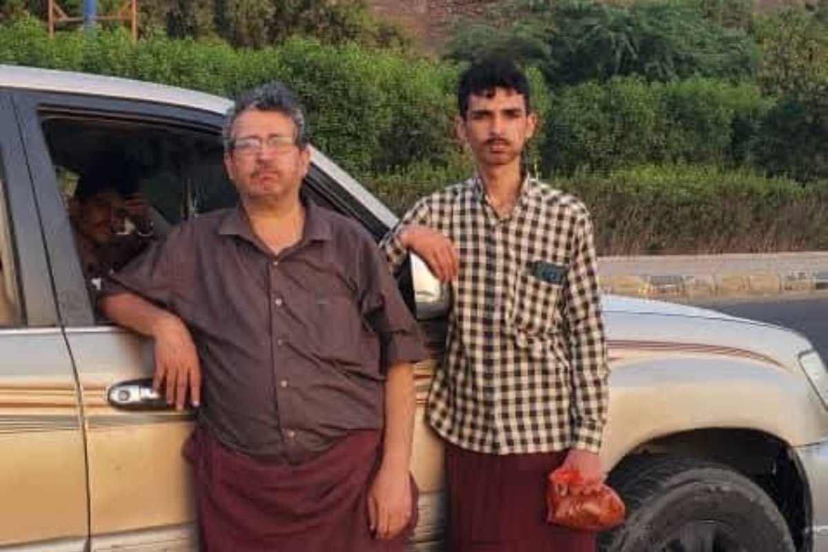 بعد غياب طويل.. القاضي عبدالوهاب قطران يحط رحاله في عدن لاول مرة بعد اطلاق سراحه