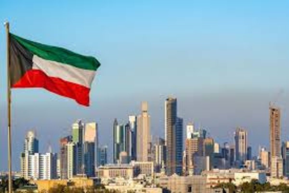 الكويت تفتح أبوابها لأبناء هذه الجنسية العربية وتمنحهم تأشيرات عمل مجانية وتسمح لهم باستقدام عوائلهم