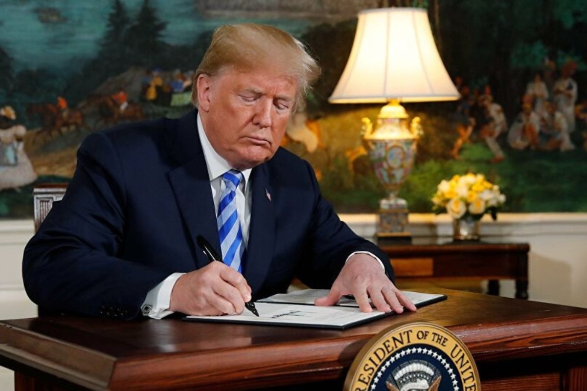 البيت الأبيض يخطط لصفقة نووية مع إيران وترامب يخرج عن صمته
