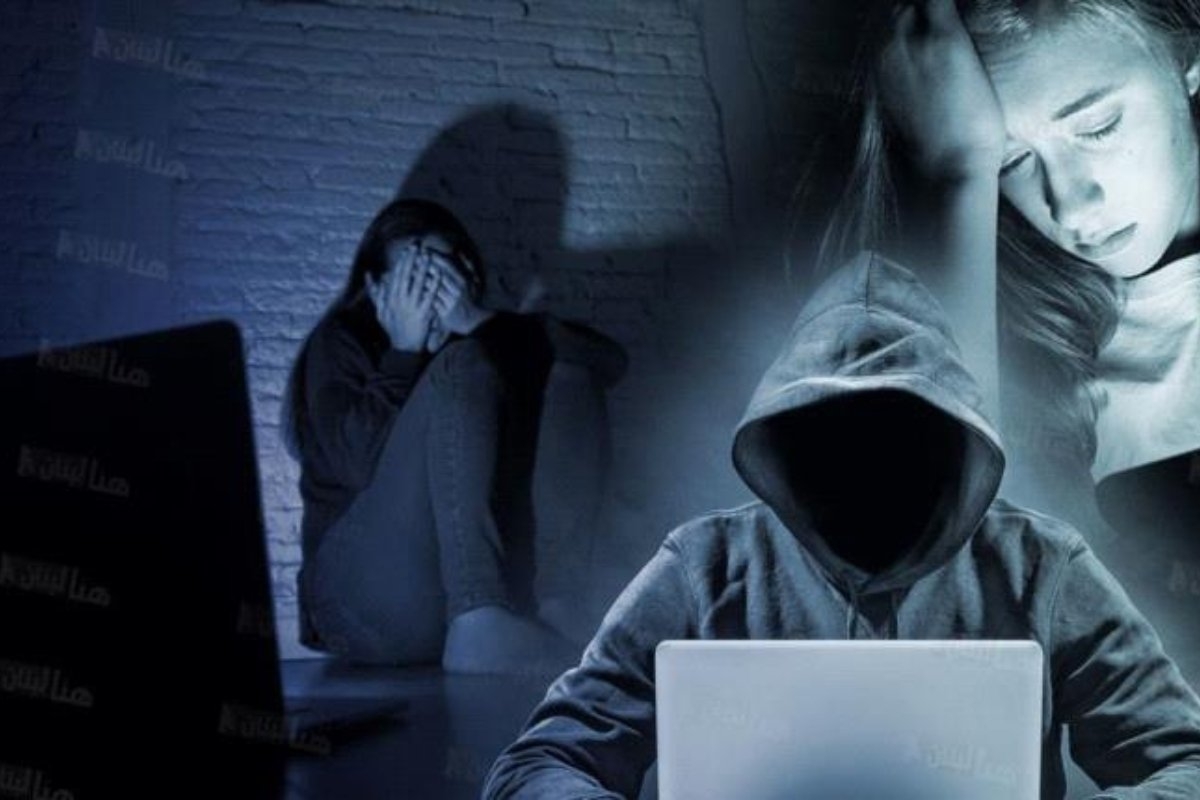 عصابة رقمية تُصدم العاصمة عدن: فتاة تُوقع ضحايا من الجنسين وتسطو على 100 ألف دولار