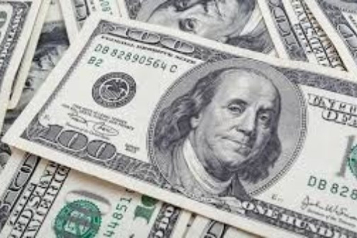 قرارات صارمة تثمر نتائج إيجابية: تحسن ملحوظ في سعر صرف الريال اليمني..السعر الان
