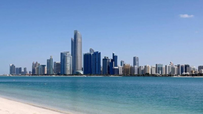 إس آند بي تتوقع إصدار الإمارات ديونًا بـ 18 مليار دولار