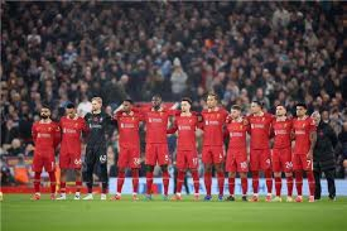 مذيع ملعب ليفربول يتنحى عن منصبه بعد خمسة عقود