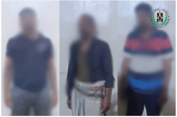 الحزام يضبط 3 بحوزتهم حبوب مخدرة وحشيش