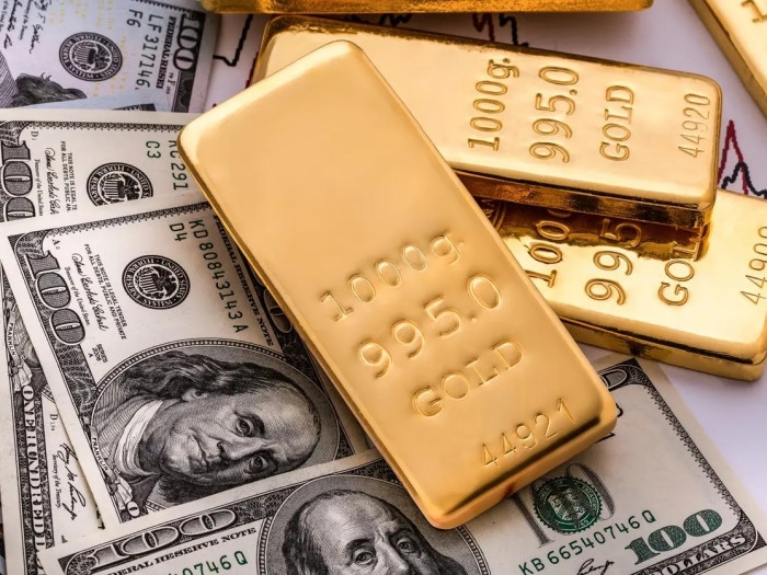 أسعار الذهب تستقر مع تراجع الدولار وتوقعات خفض الفائدة