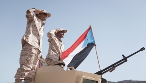 مليشيا الانتقالي تُرحل أبناء المحافظات الشمالية من سقطرى بقوة السلاح