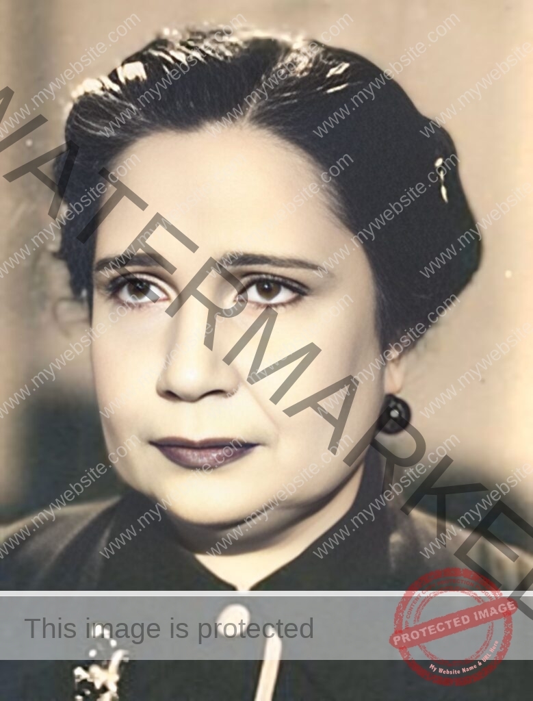 علوية جميل.. شريرة الشاشة التي أسرَت قلوب الجمهور