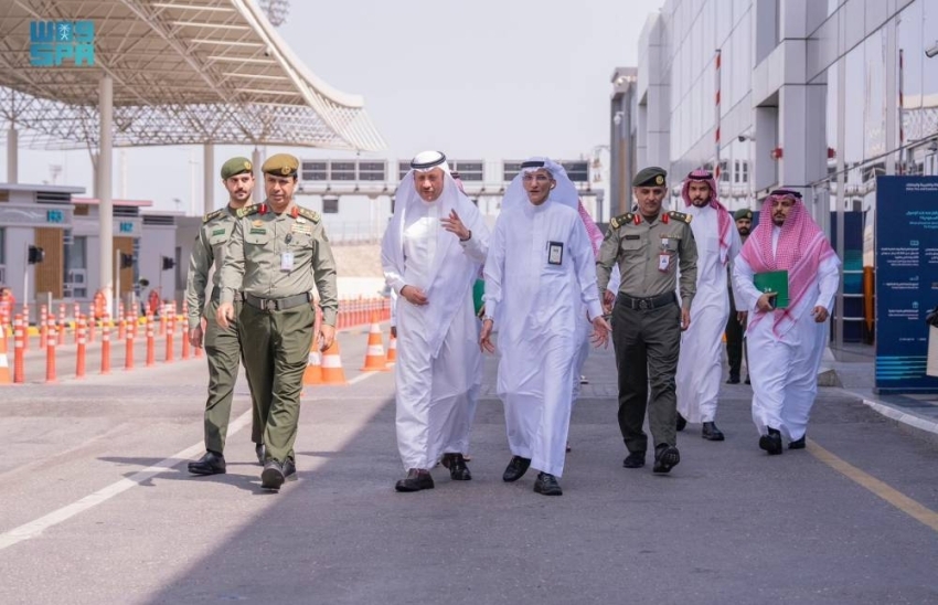 سفير المملكة لدى البحرين يزور جسر الملك فهد