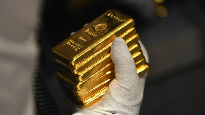 الذهب يواصل ارتفاعه القياسي متجاوزا 3500 دولارا بعد انتقادات ترمب للفيدرالي
