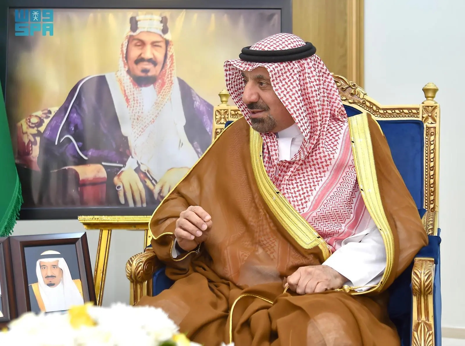 أمير نجران يستعرض التقرير السنوي لجمعية العناية بالمساجد 'إعمار'