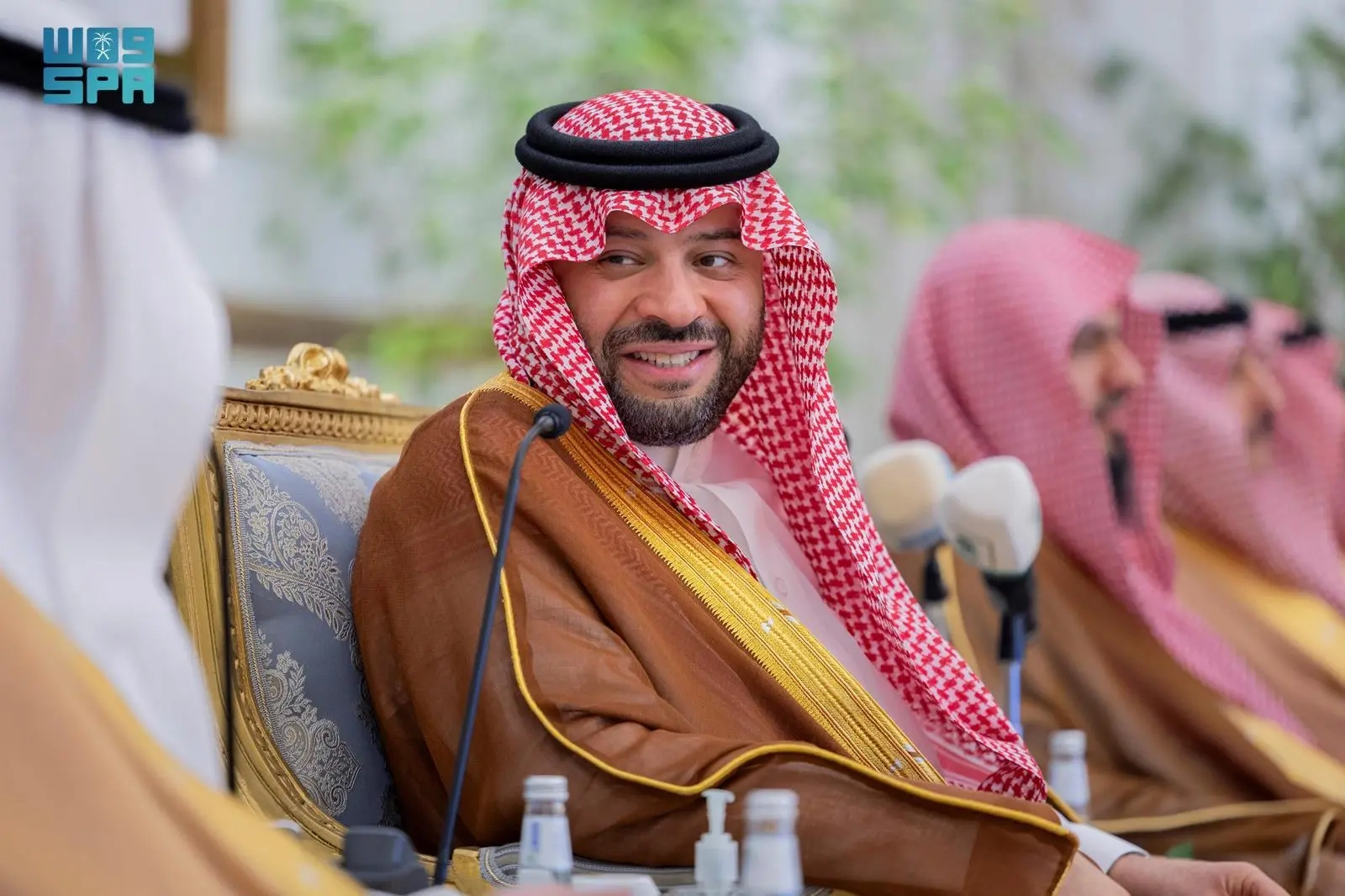 أمير الحدود الشمالية يدشّن مشروعات صحية بأكثر من 322 مليون ريال