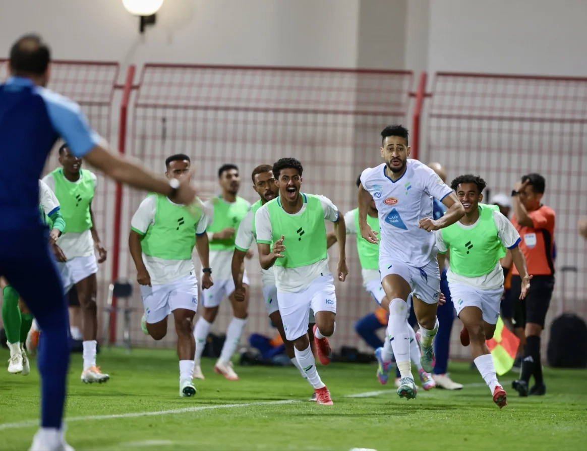 الفتح يضمن البقاء رسميًا بعد الفوز على ضمك