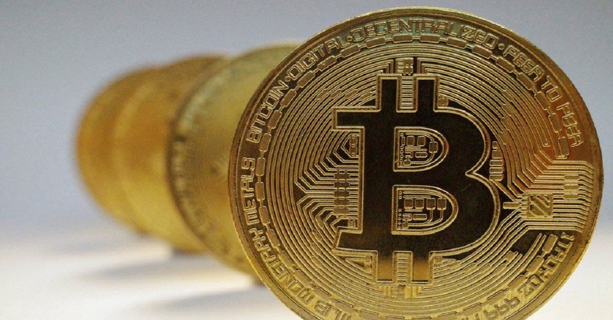 وسط موجة تقلبات عنيفة .. 'بيتكوين' تحقق ارتفاعا أسبوعيا بنسبة 5.3%
