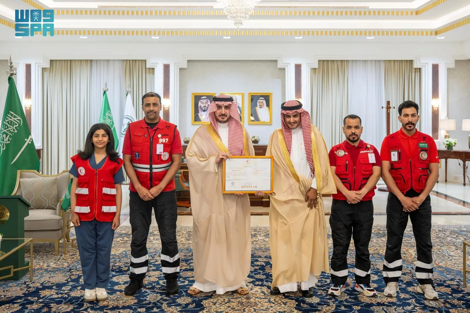 أمير الجوف يدشّن مركبة 'عبيّة' ويطلق فعاليات اليوم العالمي للهلال الأحمر