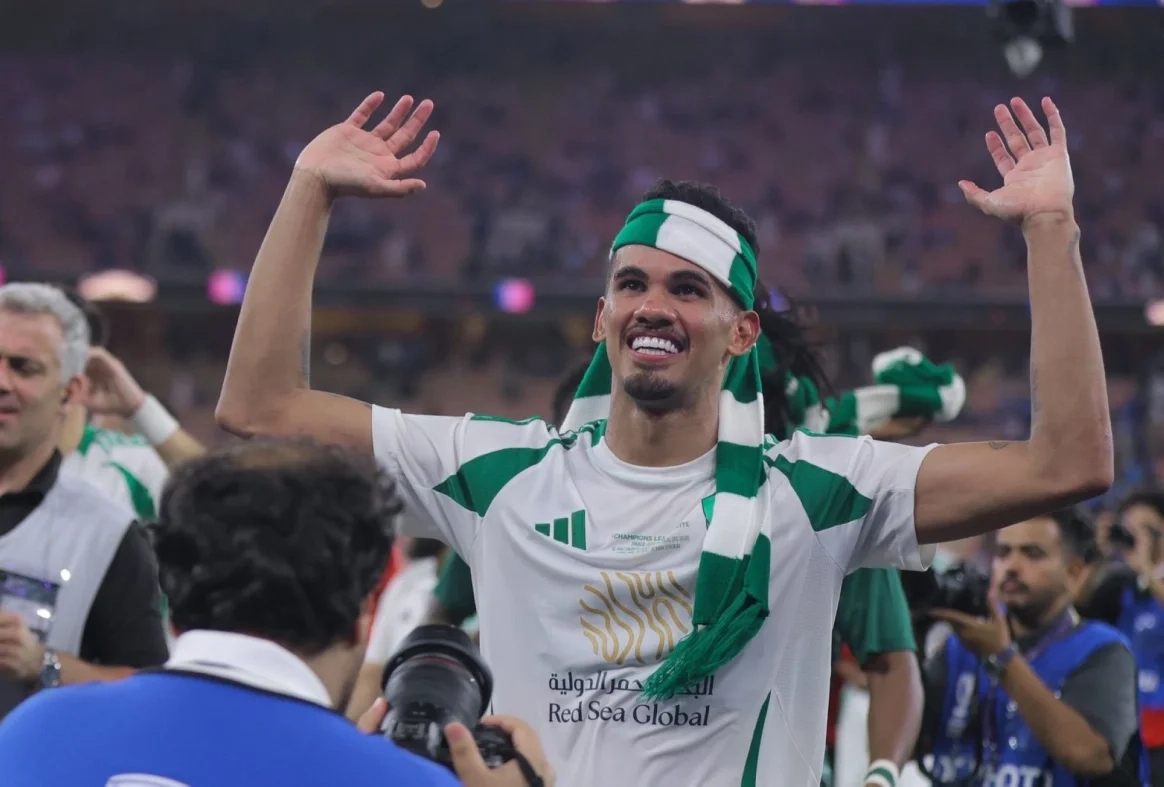 الأهلي يفقد جالينو أمام الشباب