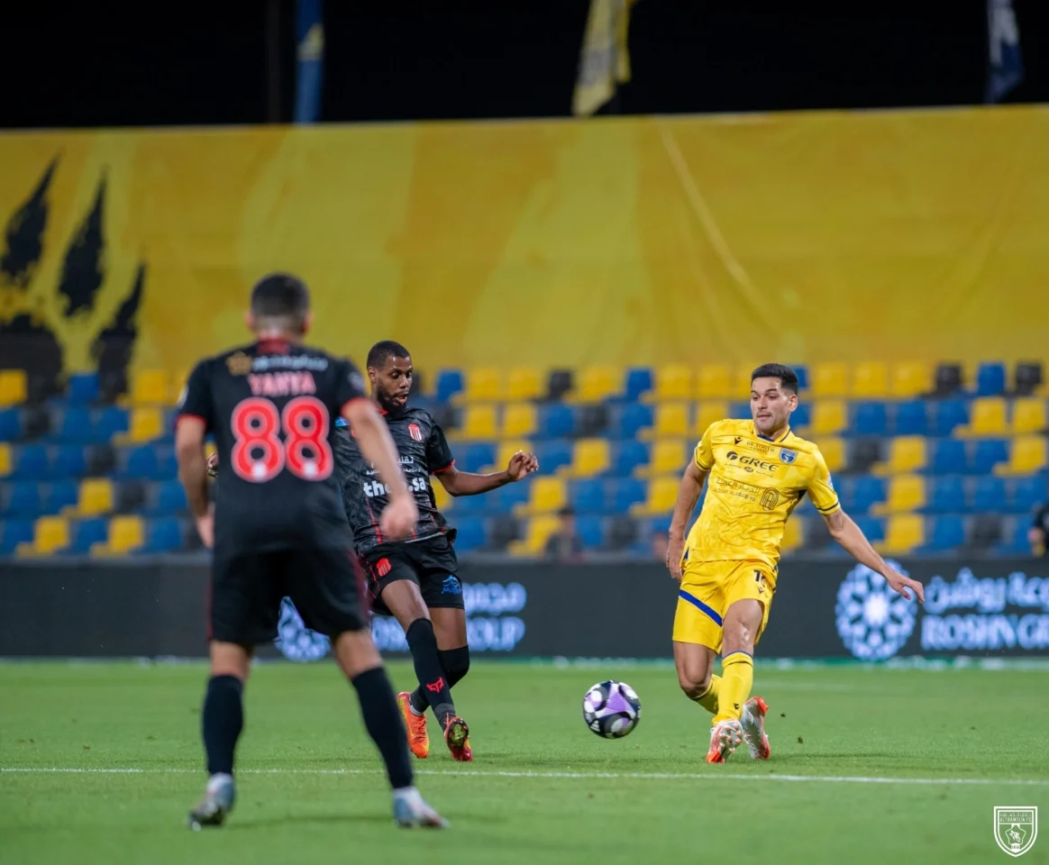 التعاون يحول تأخره لفوز قاتل أمام الرياض في دوري روشن