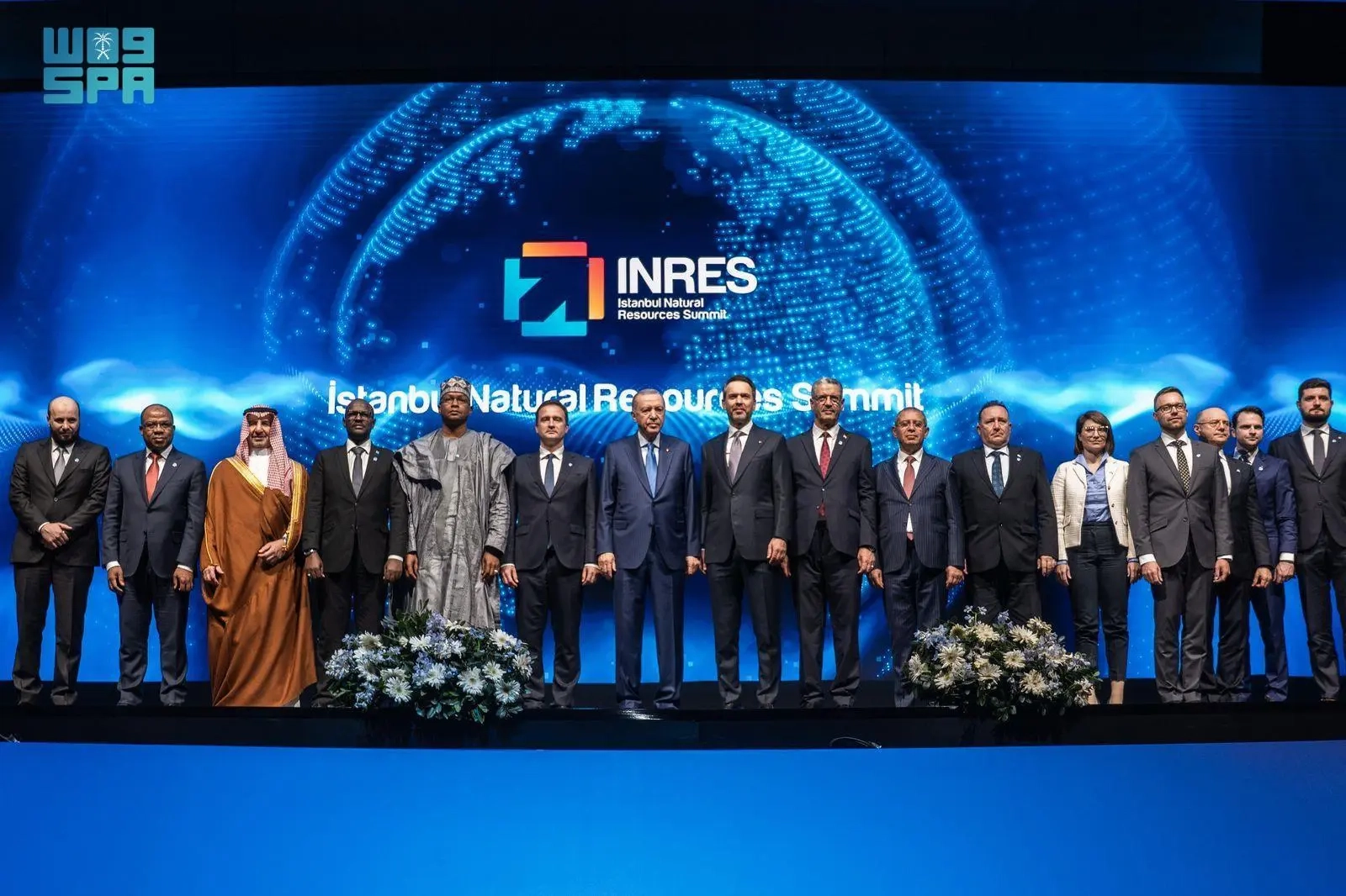 نائب وزير الصناعة والثروة المعدنية لشؤون التعدين يشارك في قمة إسطنبول للموارد الطبيعية