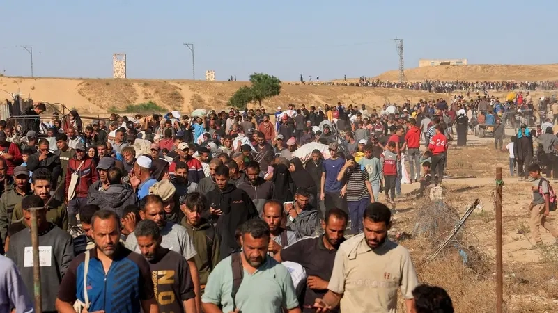 مقتل 29 فلسطينياً في هجمات إسرائيلية بينهم21 كانوا ينتظرون قرب مركز مساعدات